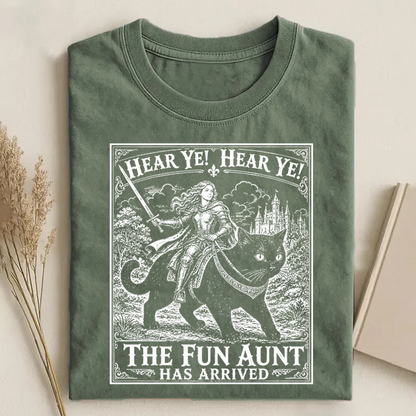 Fun Aunt Knight Riding Black Cat T-shirt