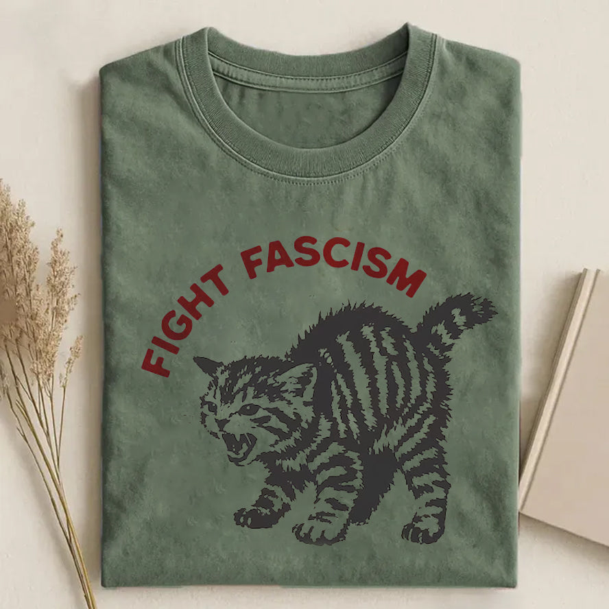 Vintage Tabby Cat Resist T-shirt